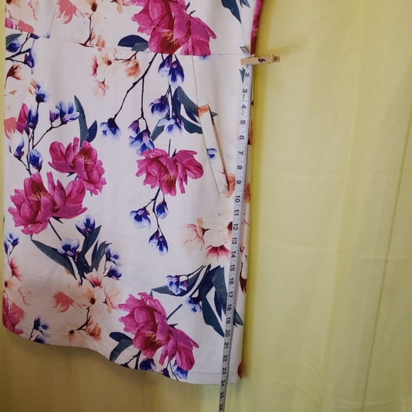 Flower Print Dress - Picture 5 of 5